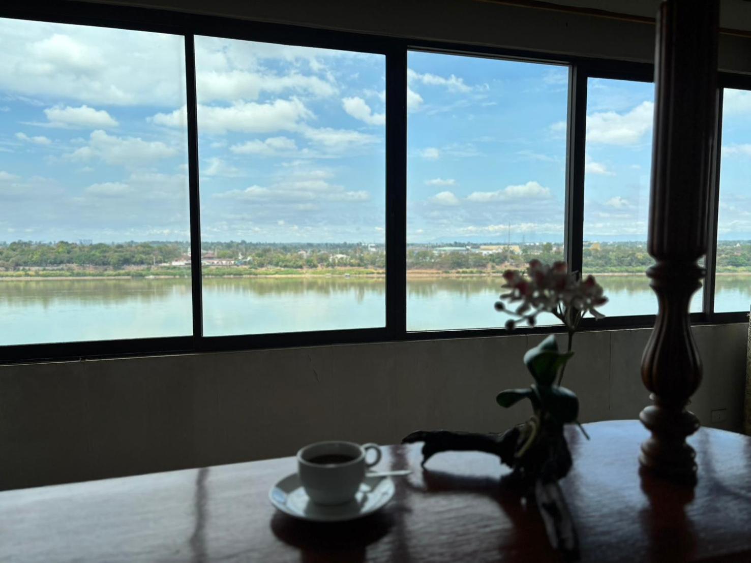 Royal Mekong Riverside Hotel Nong Khai Exterior photo