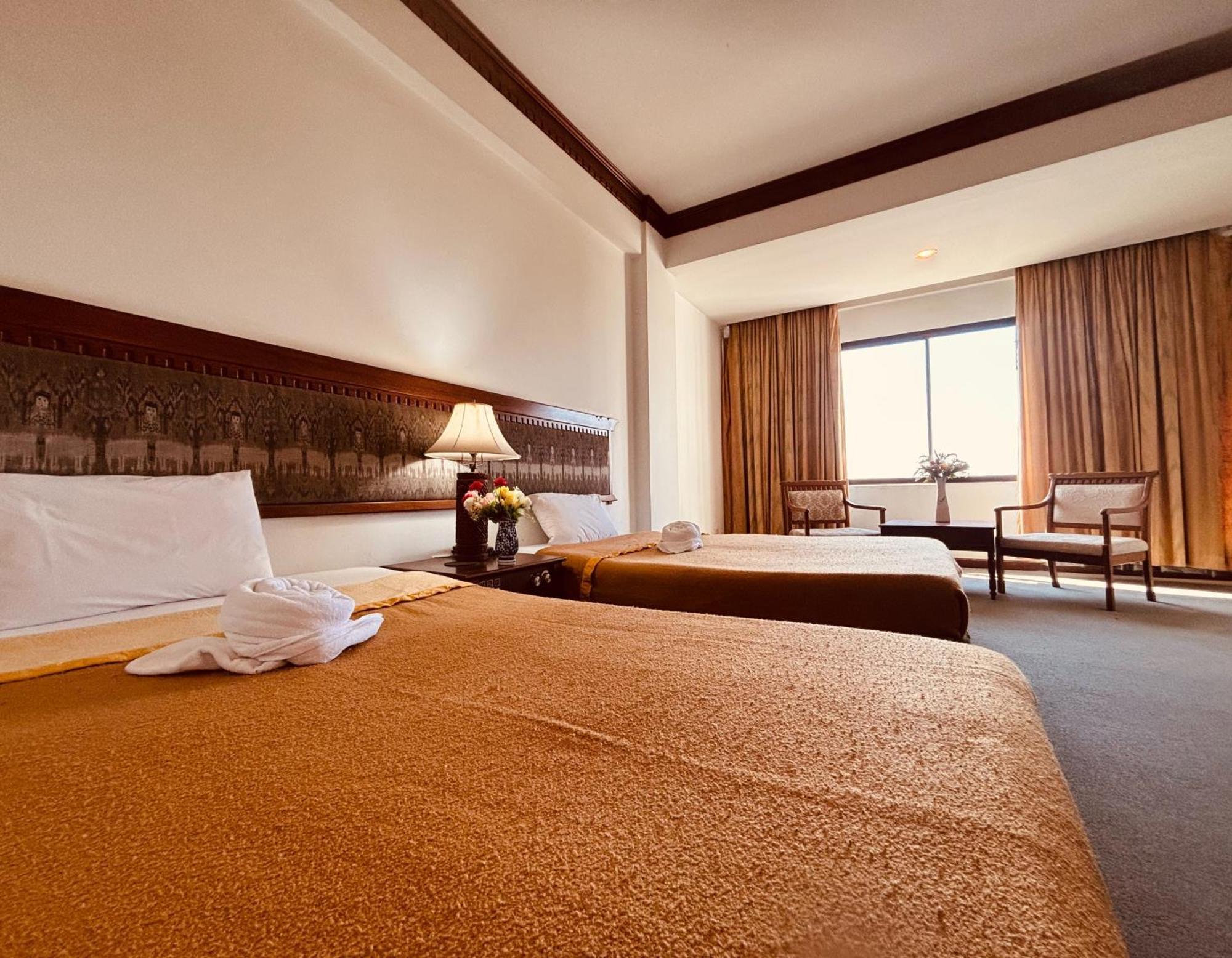 Royal Mekong Riverside Hotel Nong Khai Exterior photo